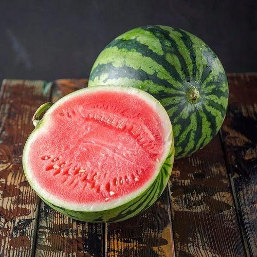 玄武吃大瓜,揭秘大瓜背后的惊人真相