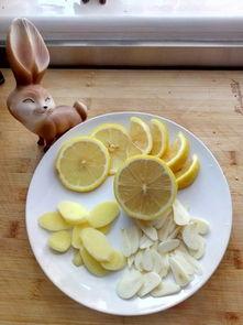 桃酱吃新瓜,一场甜蜜与清新的味蕾盛宴